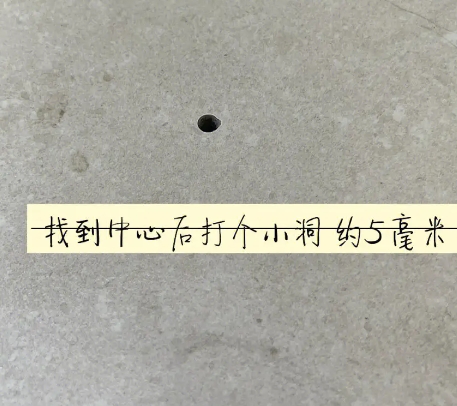 临潼瓷砖空鼓维修公司专业解答在瓷砖铺贴过程中，如果砂料搅拌不均匀，将会带来以下问题